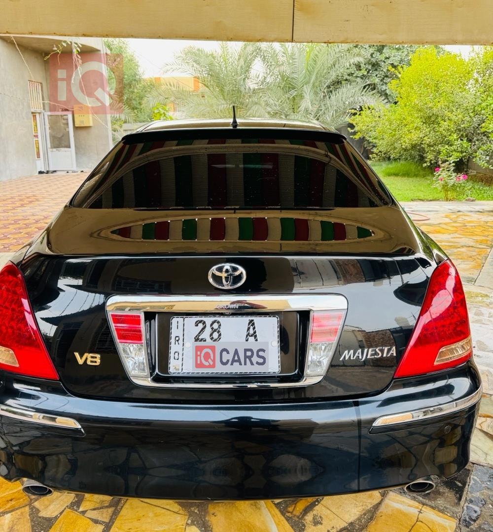 تۆیۆتا کراون